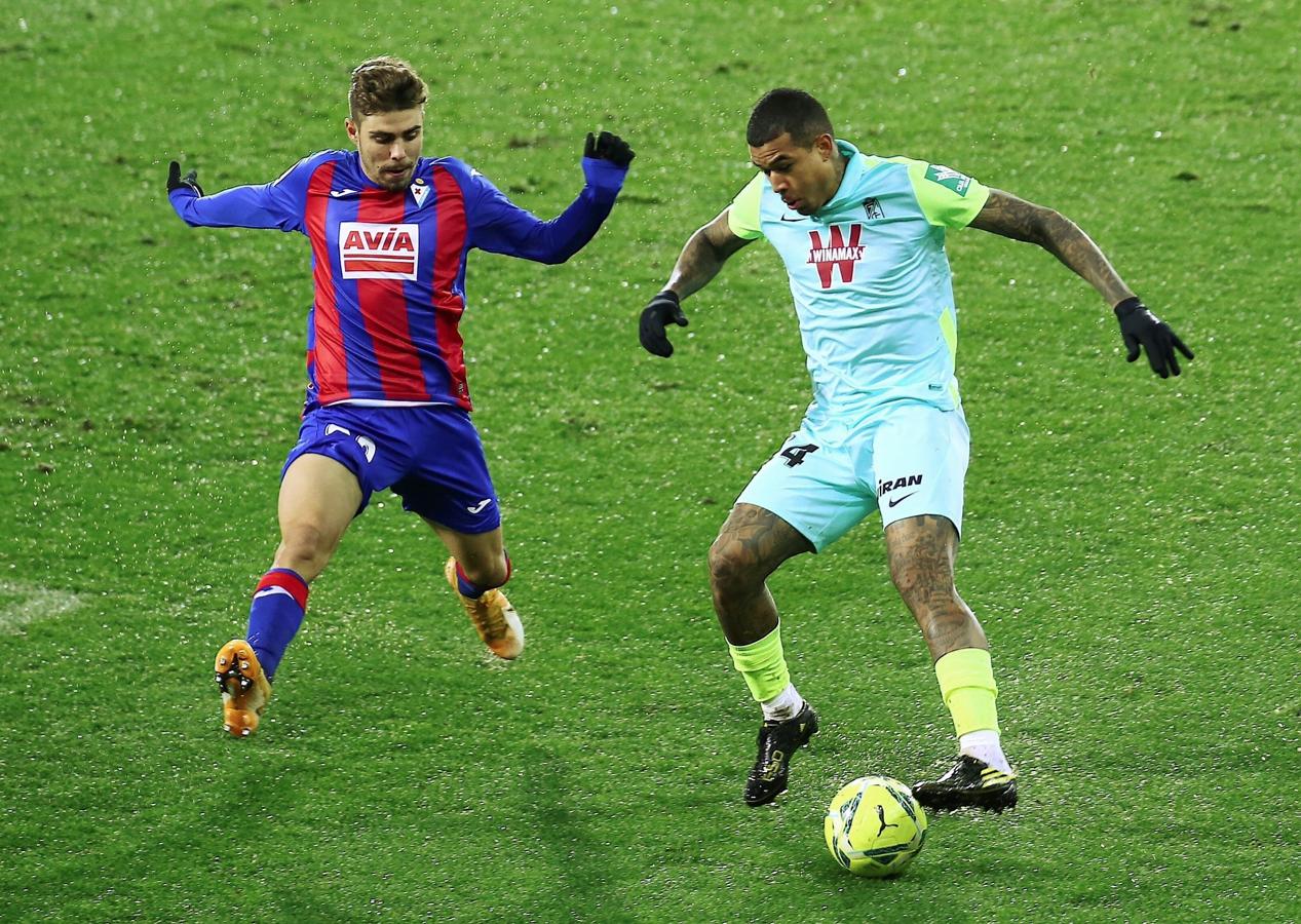 El Granada se bate con el Eibar y el frío en tierras guipuzcoanas.