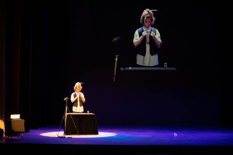 Un momento de la gala ayer en el teatro Isabel la Católica. 