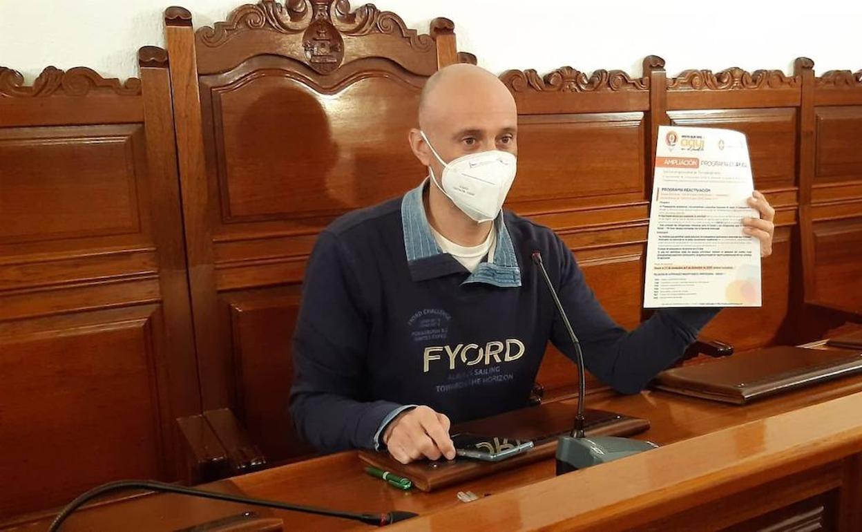 El concejal de Comercio, José Juan Tudela, valora la resolución definitiva del programa.