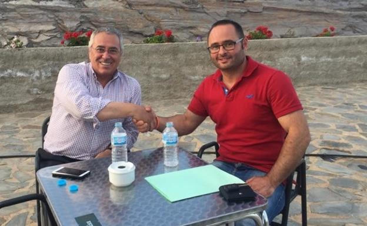 El alcalde de Gérgal, Miguel Guijarro, y el concejal de Ciudadanos, José Mateo.