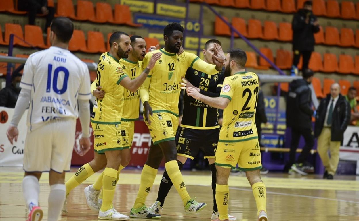 El bloque dirigido por Dani Rodríguez se impuso a O Parrulo en el feudo de la capital jienense.