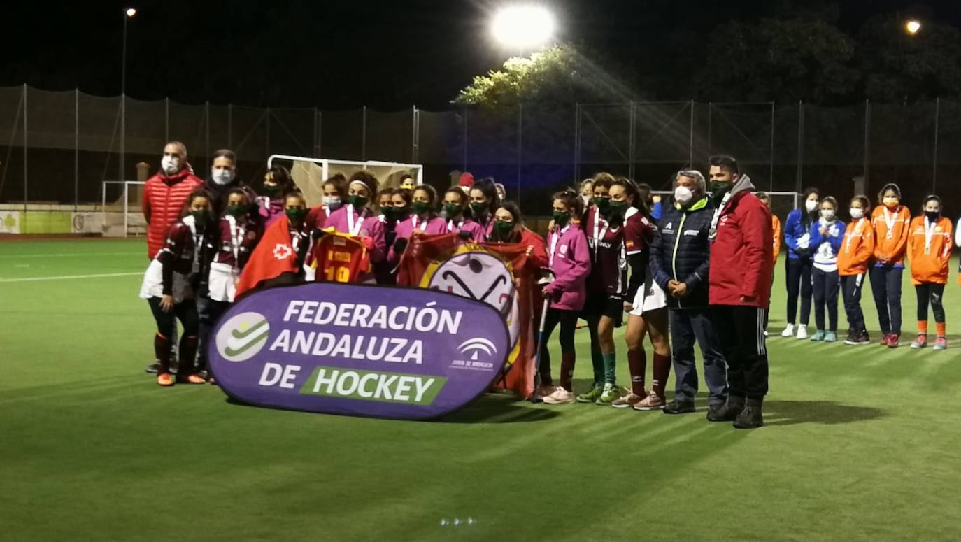 El CH Pechina de hockey hierba hizo la gesta de lograr la plata en el andaluz infantil. 