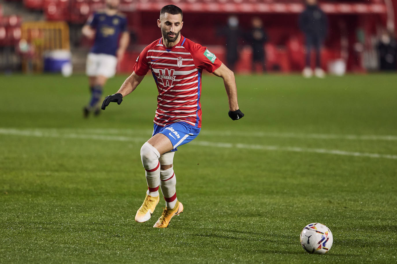 Luis Súarez, Germán y Gonalons celebran el 1-0, anotado por el delantero colombiano.