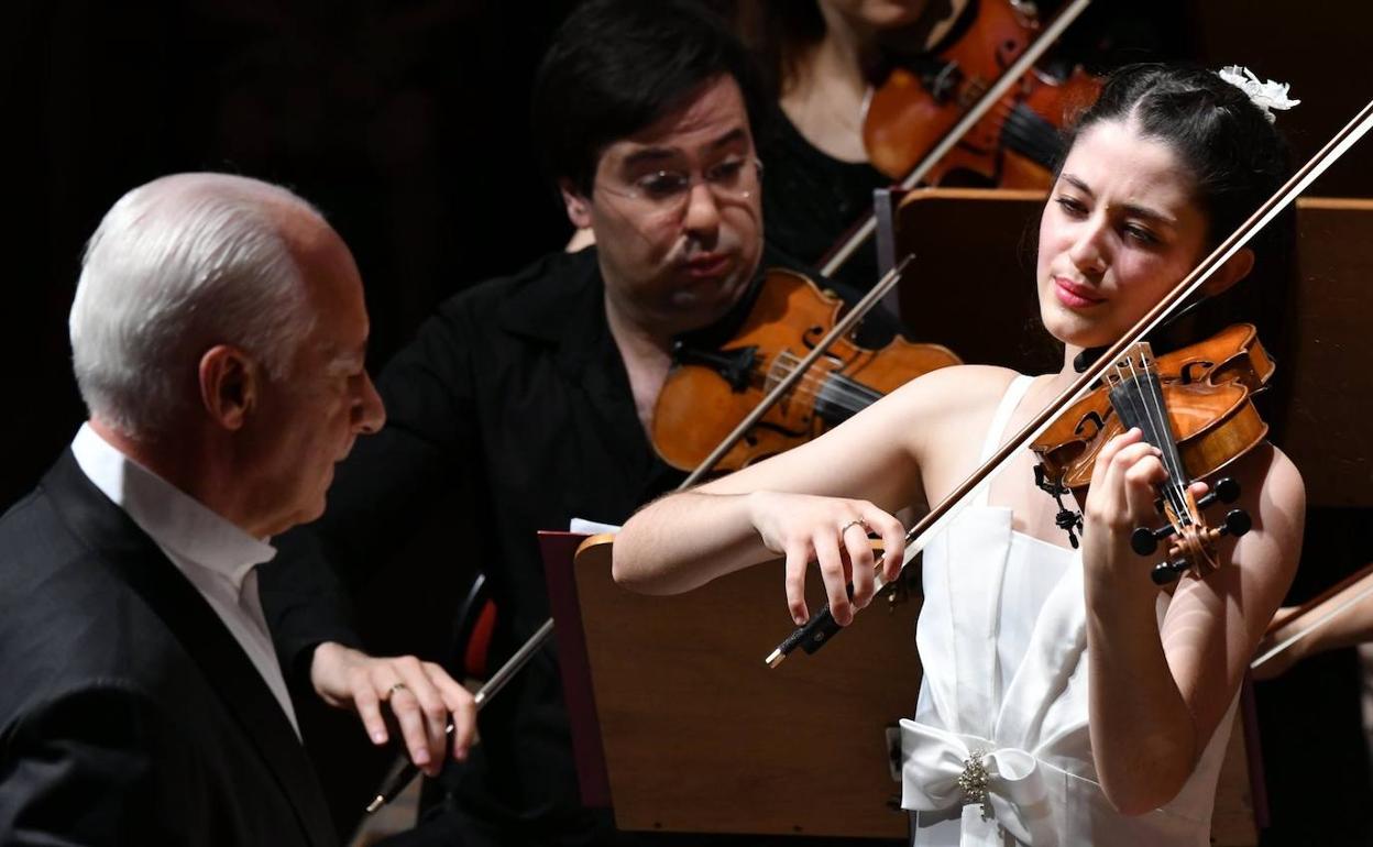 La violinista María Dueñas, en un concierto reciente