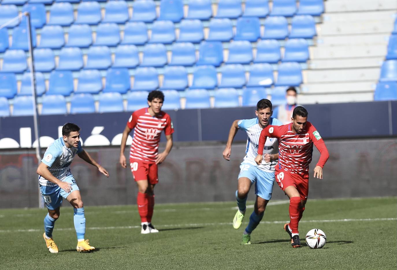 Las mejores imágenes del Málaga-Granada en La Rosaleda