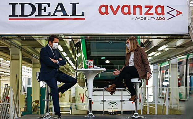 Gerardo Cuerva y Marifrán Carazo en el encuentro de esta mañana.