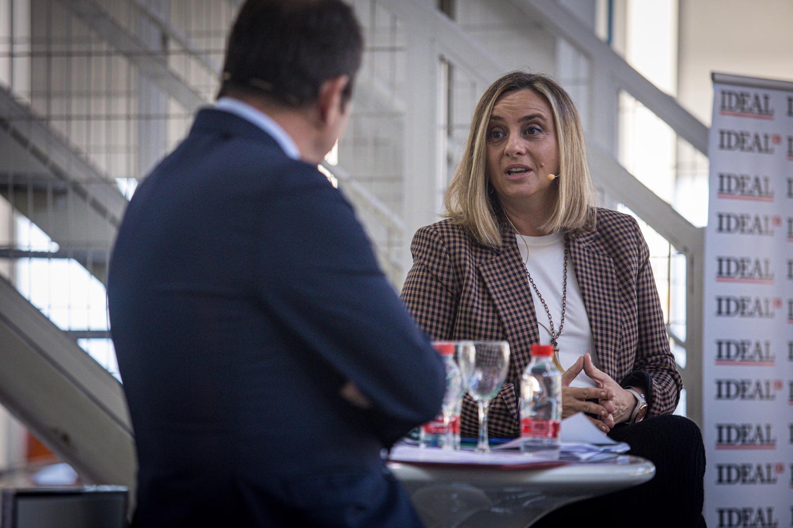 La consejera de Fomento y el líder empresarial resaltan la necesidad de trabajar unidos junto a las demás administraciones para sacar adelante los proyectos transformadores de la provincia