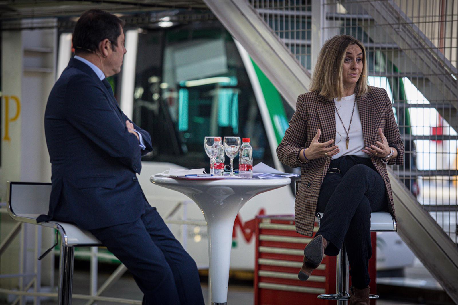 La consejera de Fomento y el líder empresarial resaltan la necesidad de trabajar unidos junto a las demás administraciones para sacar adelante los proyectos transformadores de la provincia