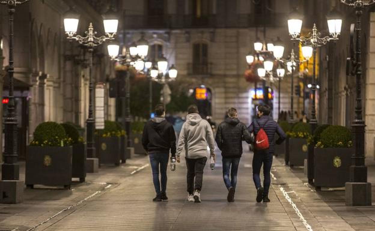 Confinamiento y toque de queda en Andalucía | ¿Qué puedo hacer y qué no en Andalucía después de las 22.00?