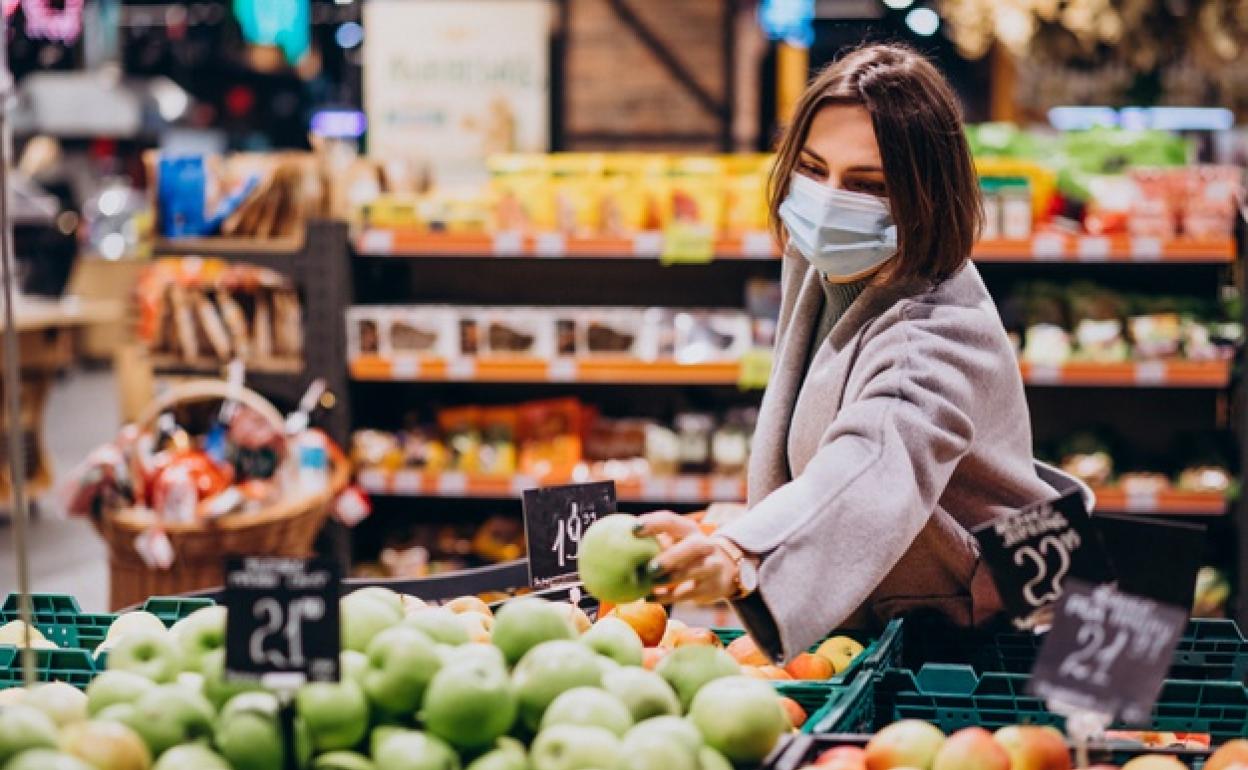 Consumo | Los supermercados e hipemercados mejor valorados, según una encuesta de la OCU