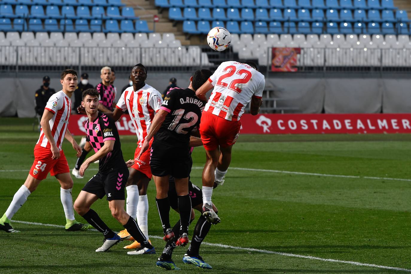 Los goles de Samu y Sadiq no bastan para llevarse los tres puntos.
