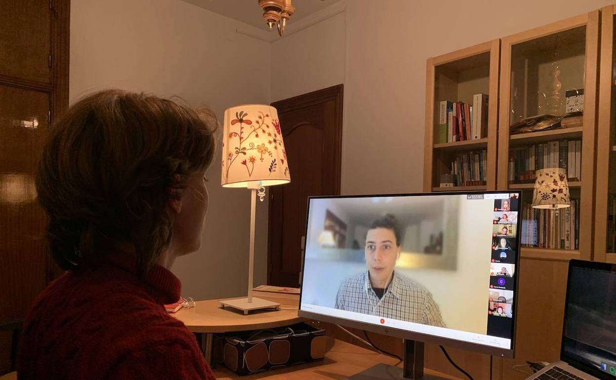 Sesión de terapia on line con mujeres embarazadas. 