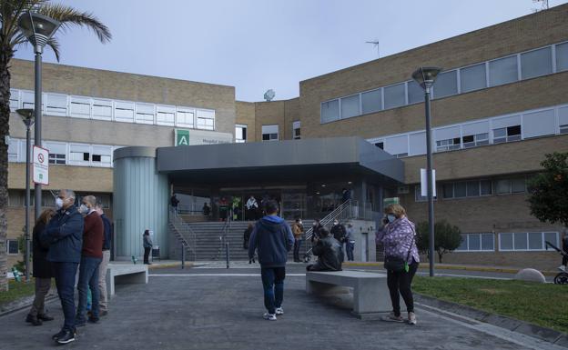 Andalucía activa el plan 7.500 ante el aumento de enfermos de covid hospitalizados