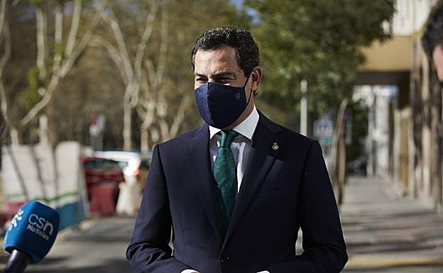 Moreno avisa de que en cualquier momento puede cerrar municipios y bares en Andalucía
