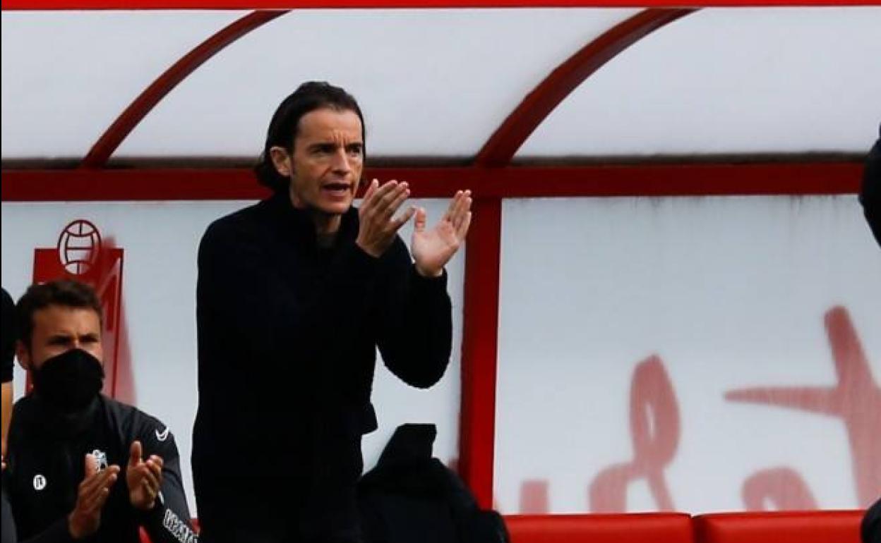 Tenorio descarta que lleguen más fichajes y afirma: «Si tengo que perder, que sea como hoy»