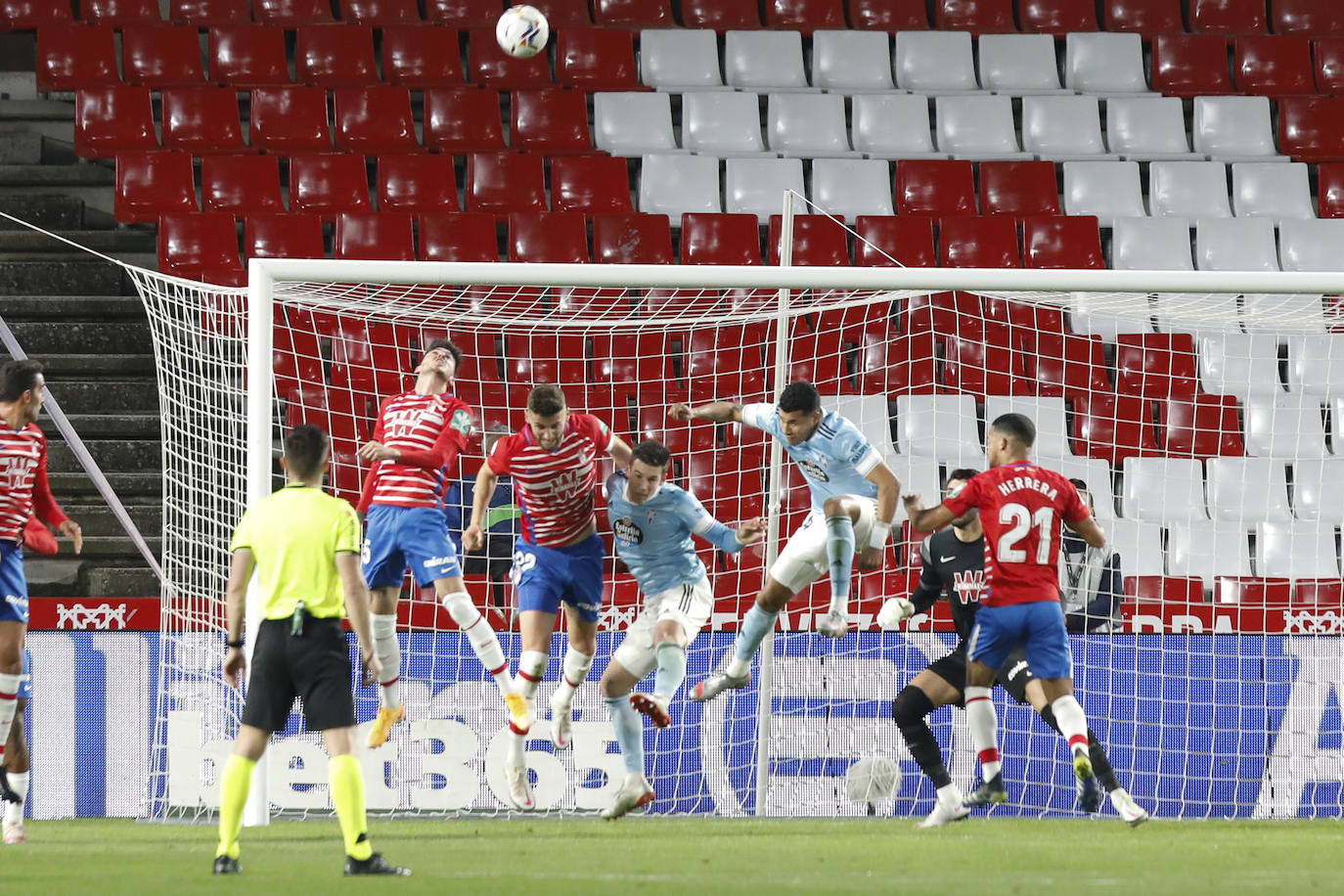 Fotos: Las mejores imágenes del Granada CF- Celta de Vigo