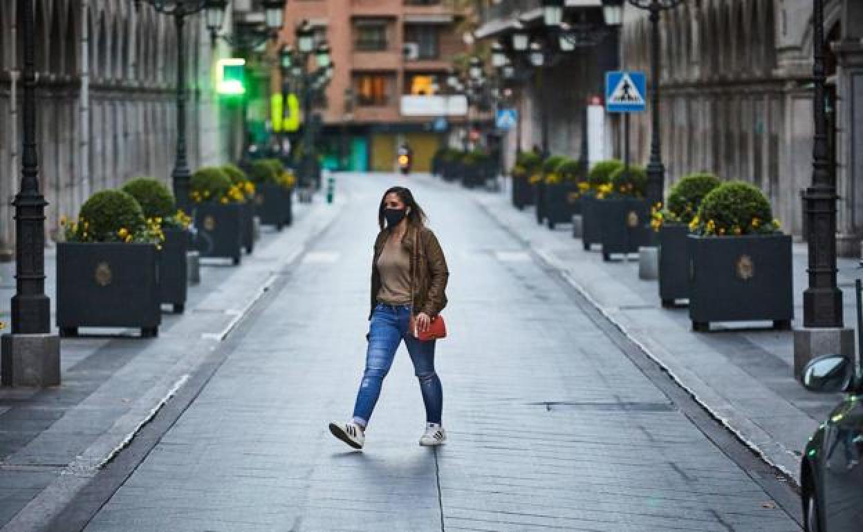 Confinamiento en Andalucía | Todos los municipios que pasan a estar aislados o a cerrar sus bares desde mañana