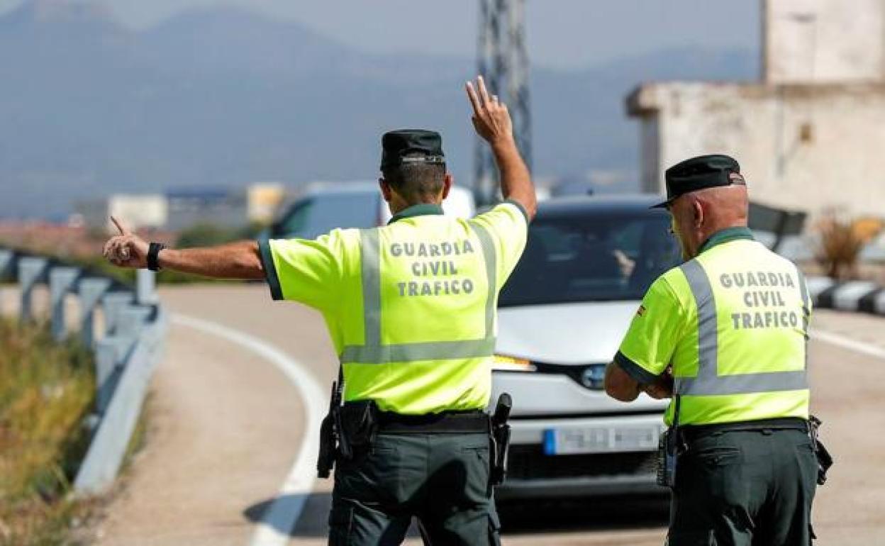 Restricciones en Andalucía | La Junta apunta a la fecha en la que se recuperaría la movilidad y el turismo