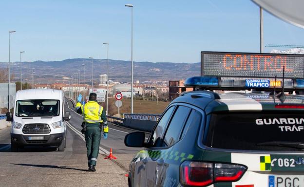 Consulta los nuevos municipios de Andalucía que van a ser confinados o tendrán que cerrar sus bares desde el sábado