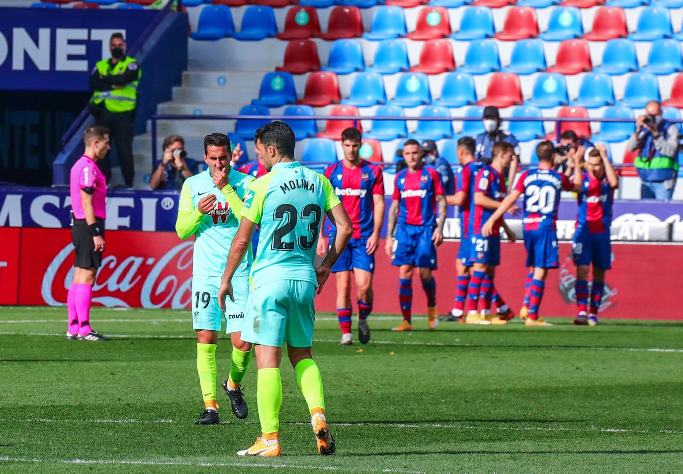 Las jugadas más interesantes del partido entre el Levante y el Granada