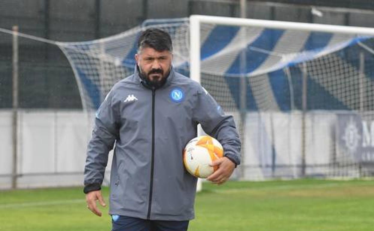 Gennaro Gattuso durante el entrenamiento de este miércoles en Nápoles. 
