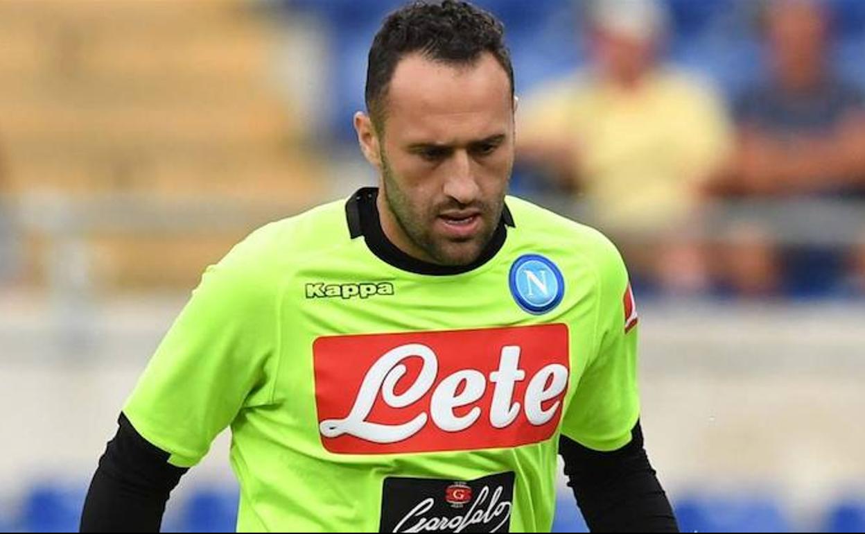 Ospina ha vuelto a pisar hoy el césped en Nápoles. 