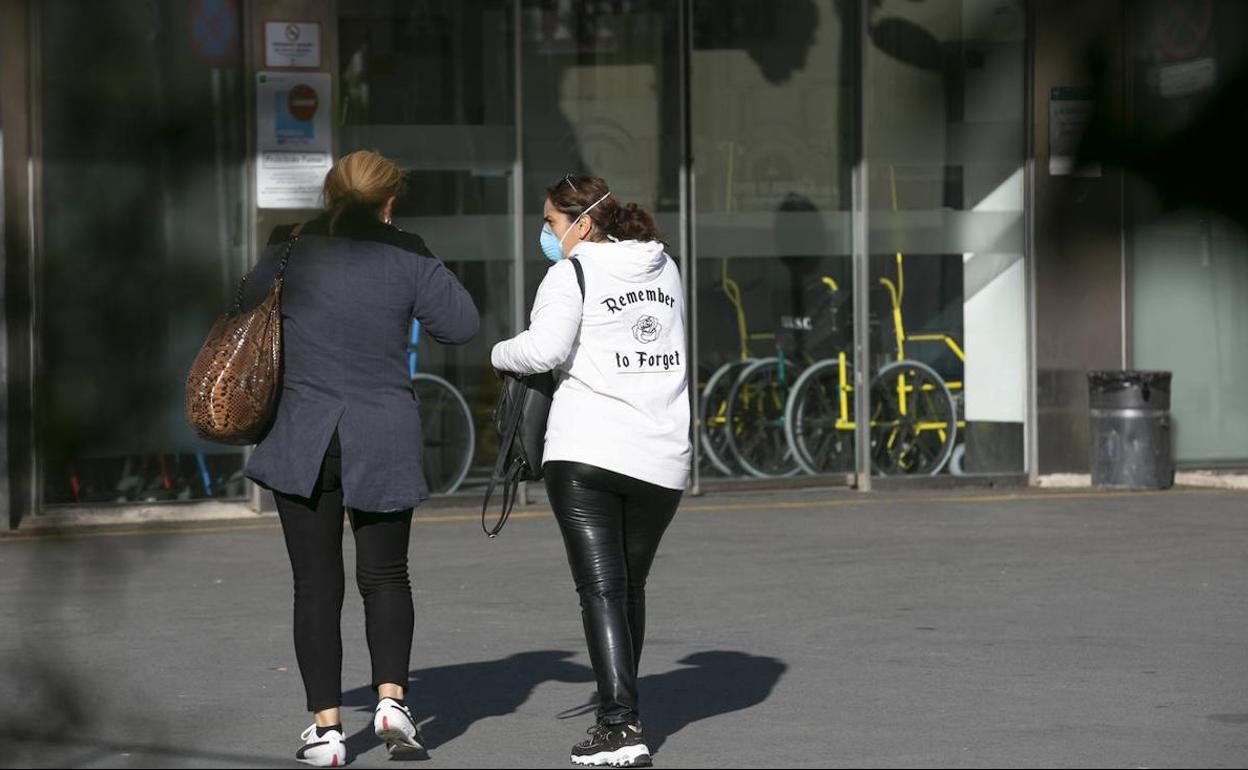 Covid en Granada | Registrado un repunte de contagios por covid en el día con más positivos de toda la semana
