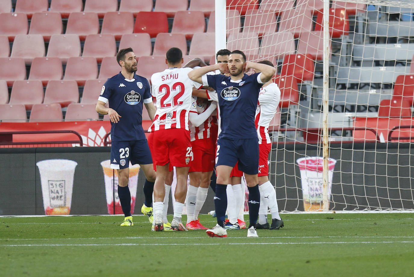 Fotos: Las mejores imágenes del Almería-Lugo