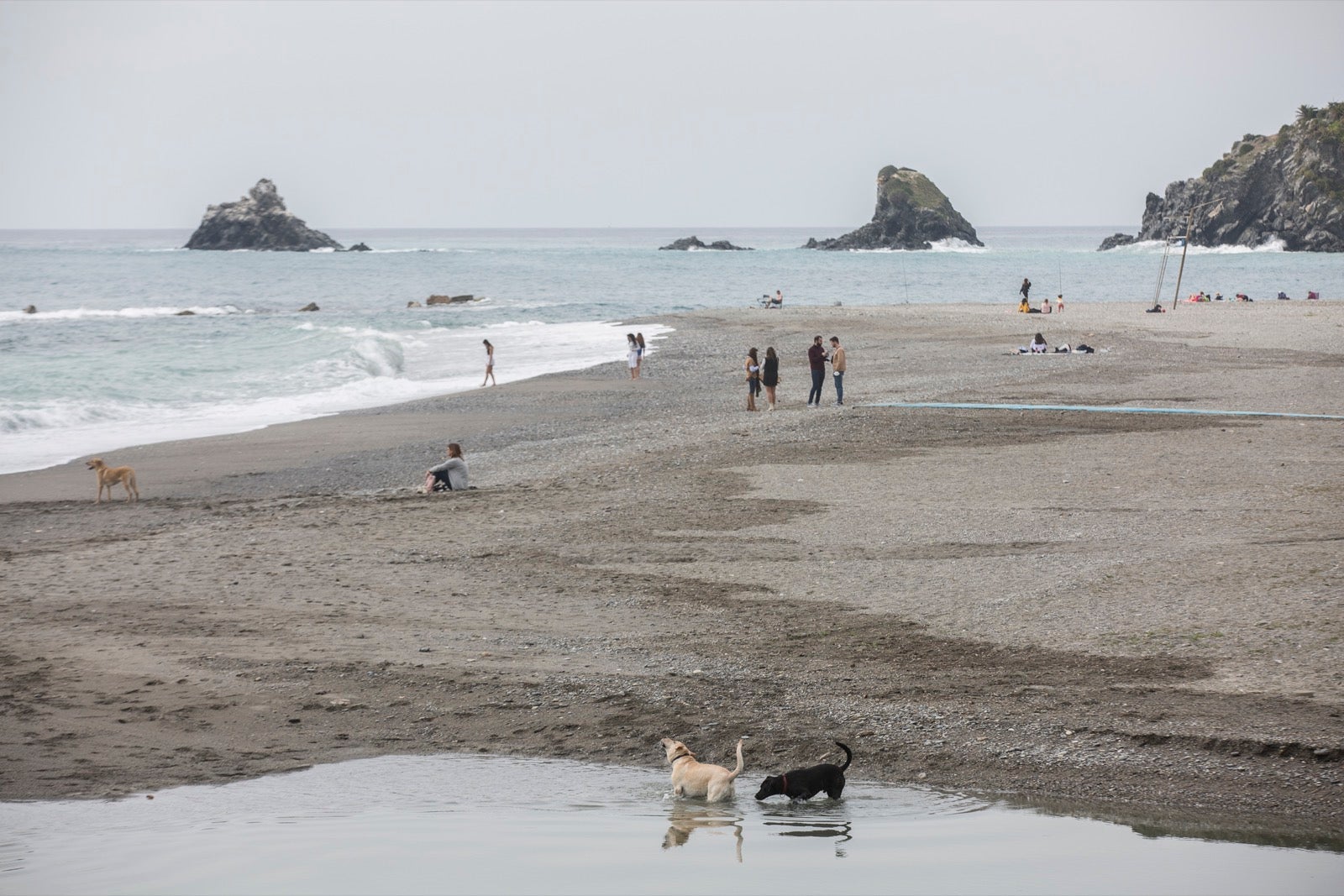 Motril, Salobreña y Almuñécar congregan a los granadinos que aprovechan el relajamiento de las restricciones de la pandemia 