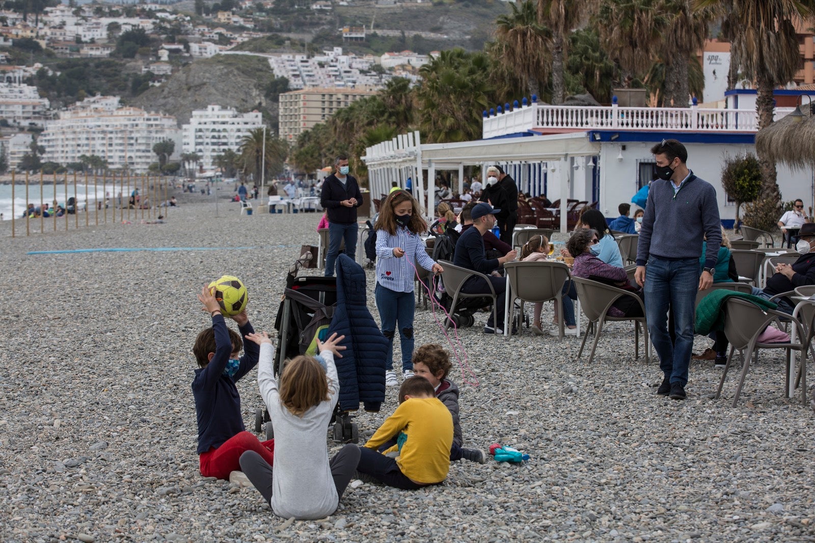 Motril, Salobreña y Almuñécar congregan a los granadinos que aprovechan el relajamiento de las restricciones de la pandemia 