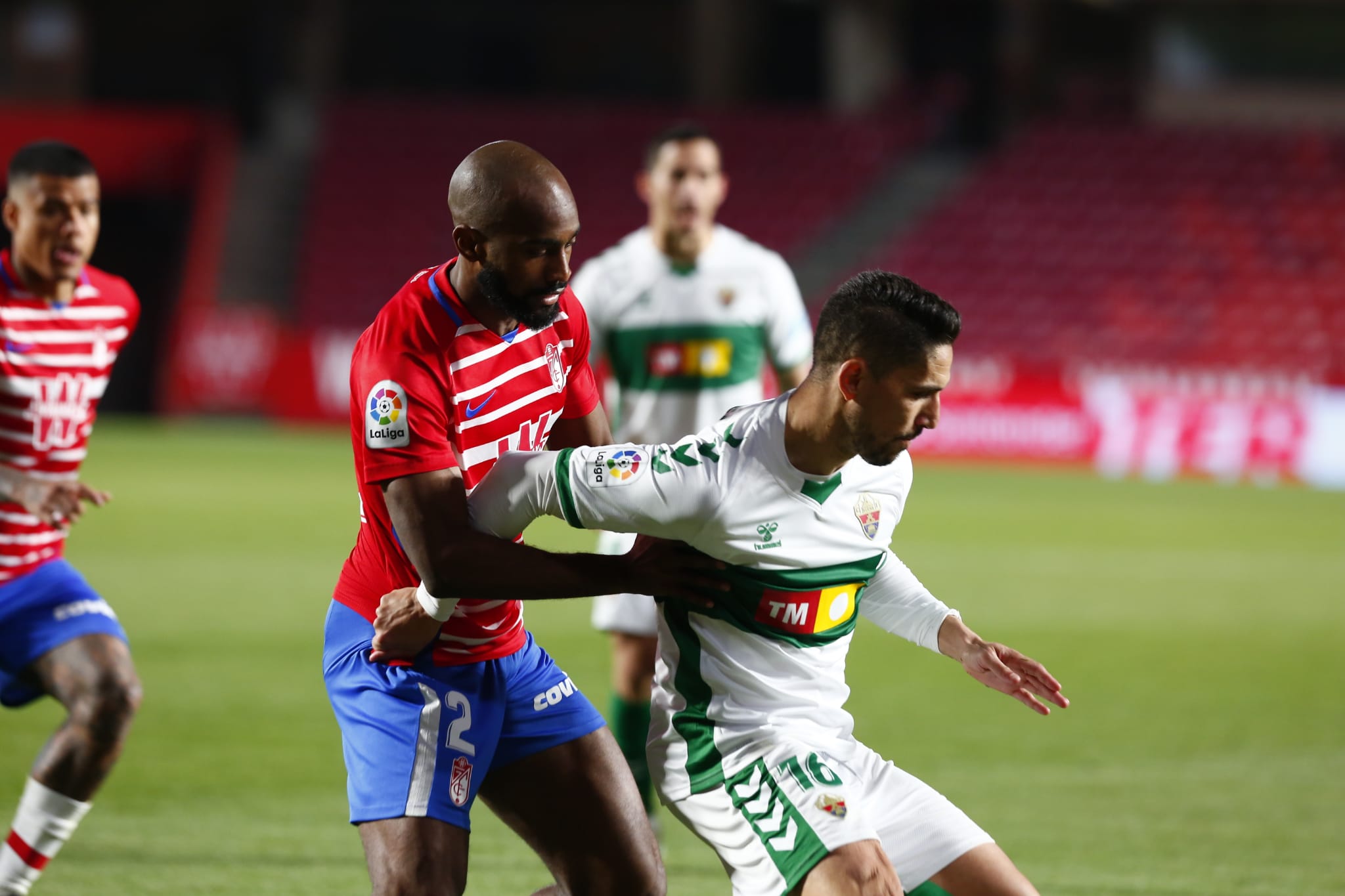 Fotos: Las mejores imágenes del Granada-Elche