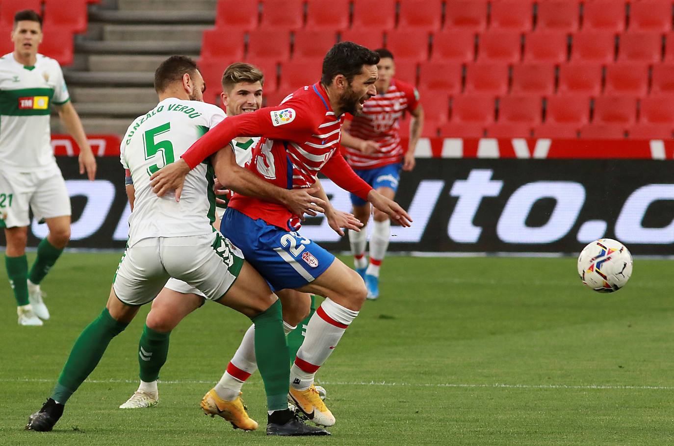 Fotos: Las mejores imágenes del Granada-Elche