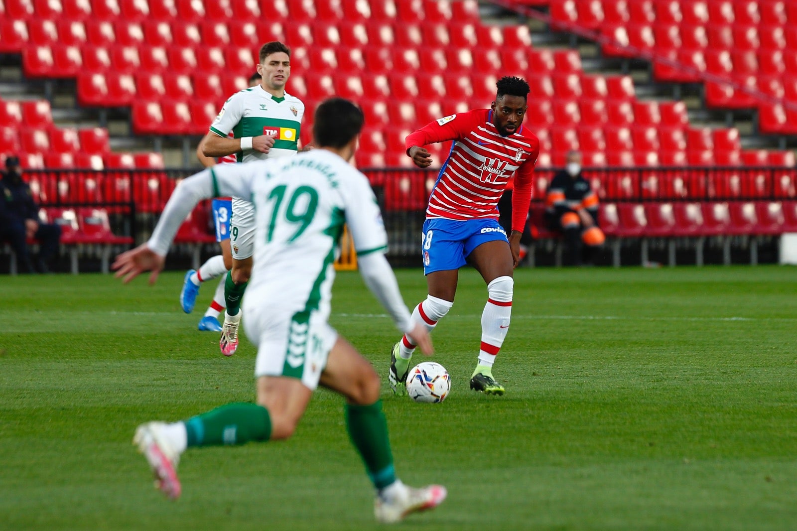 Fotos: Las mejores imágenes del Granada-Elche
