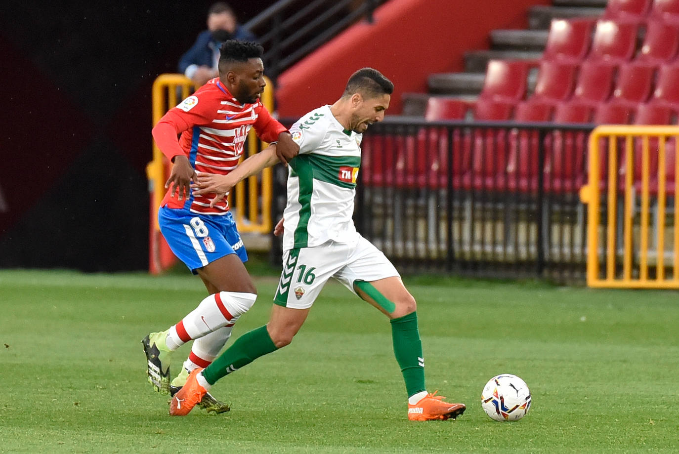 Fotos: Las mejores imágenes del Granada-Elche