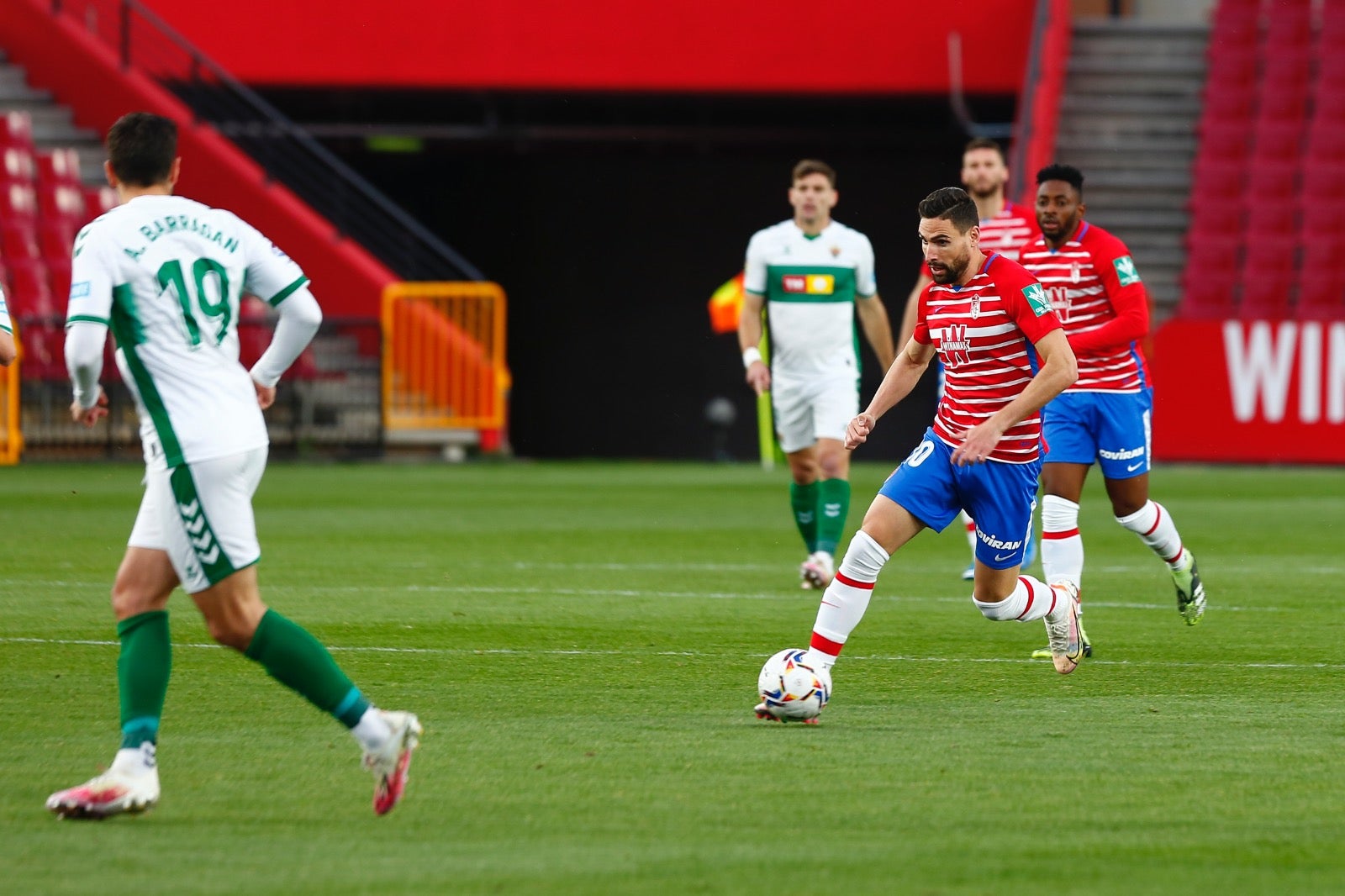 Fotos: Las mejores imágenes del Granada-Elche