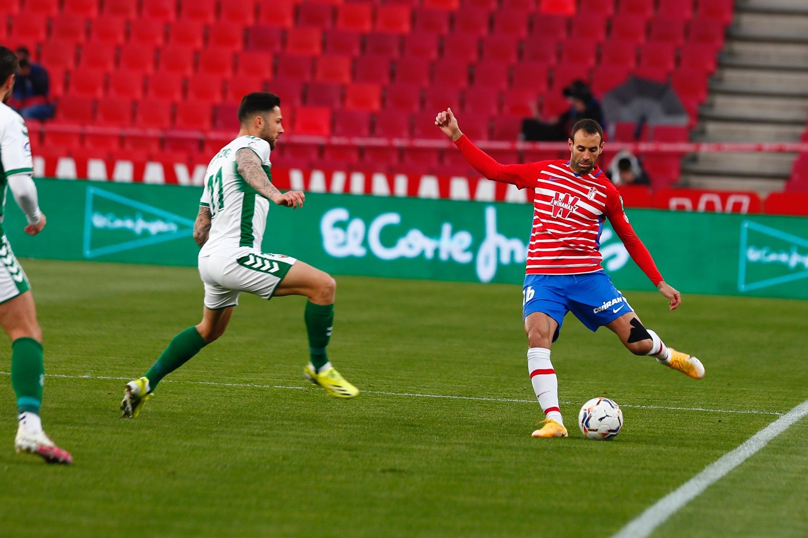 Fotos: Las mejores imágenes del Granada-Elche