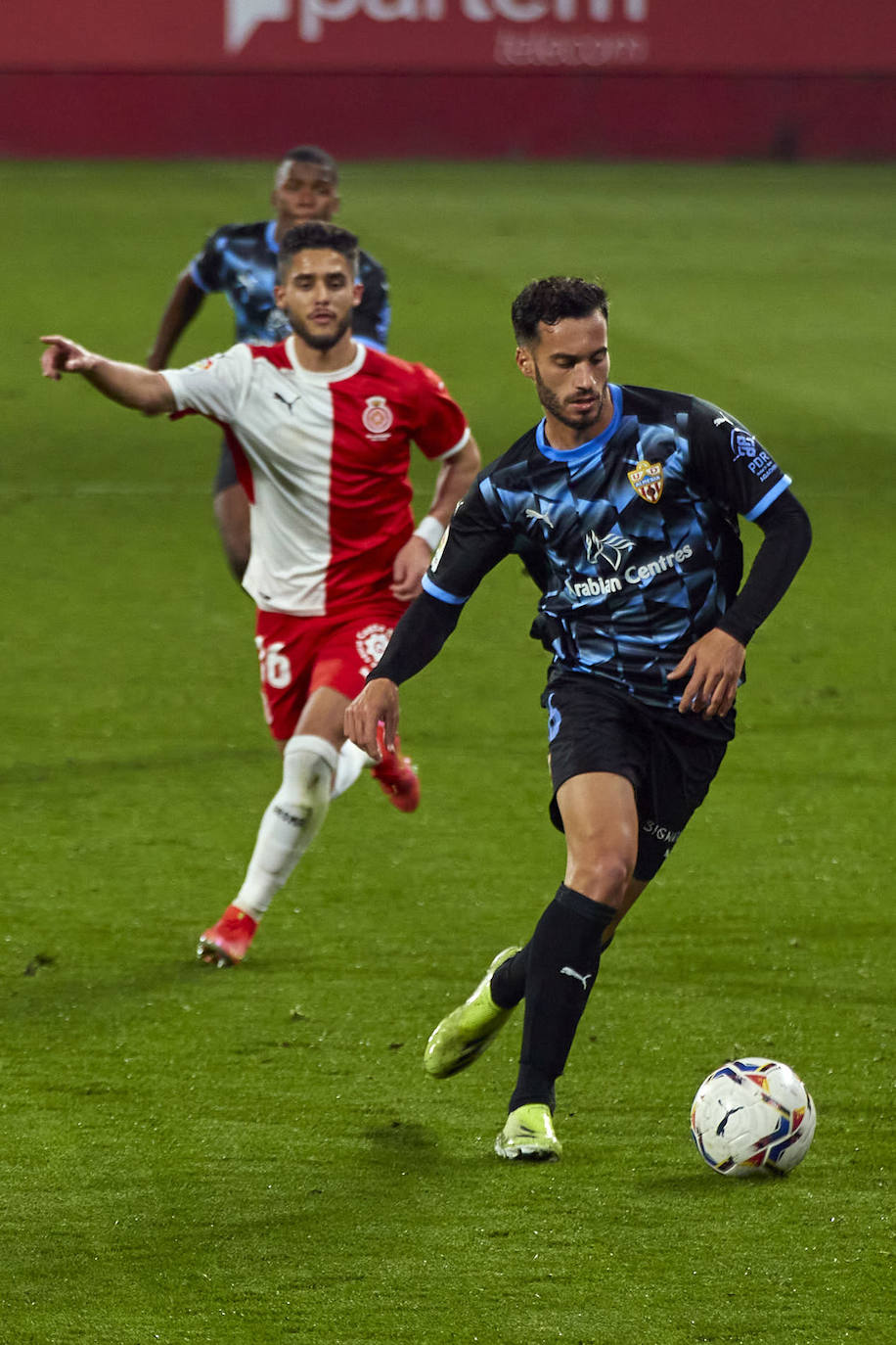 Lance del partido disputado ayer en Montilivi.