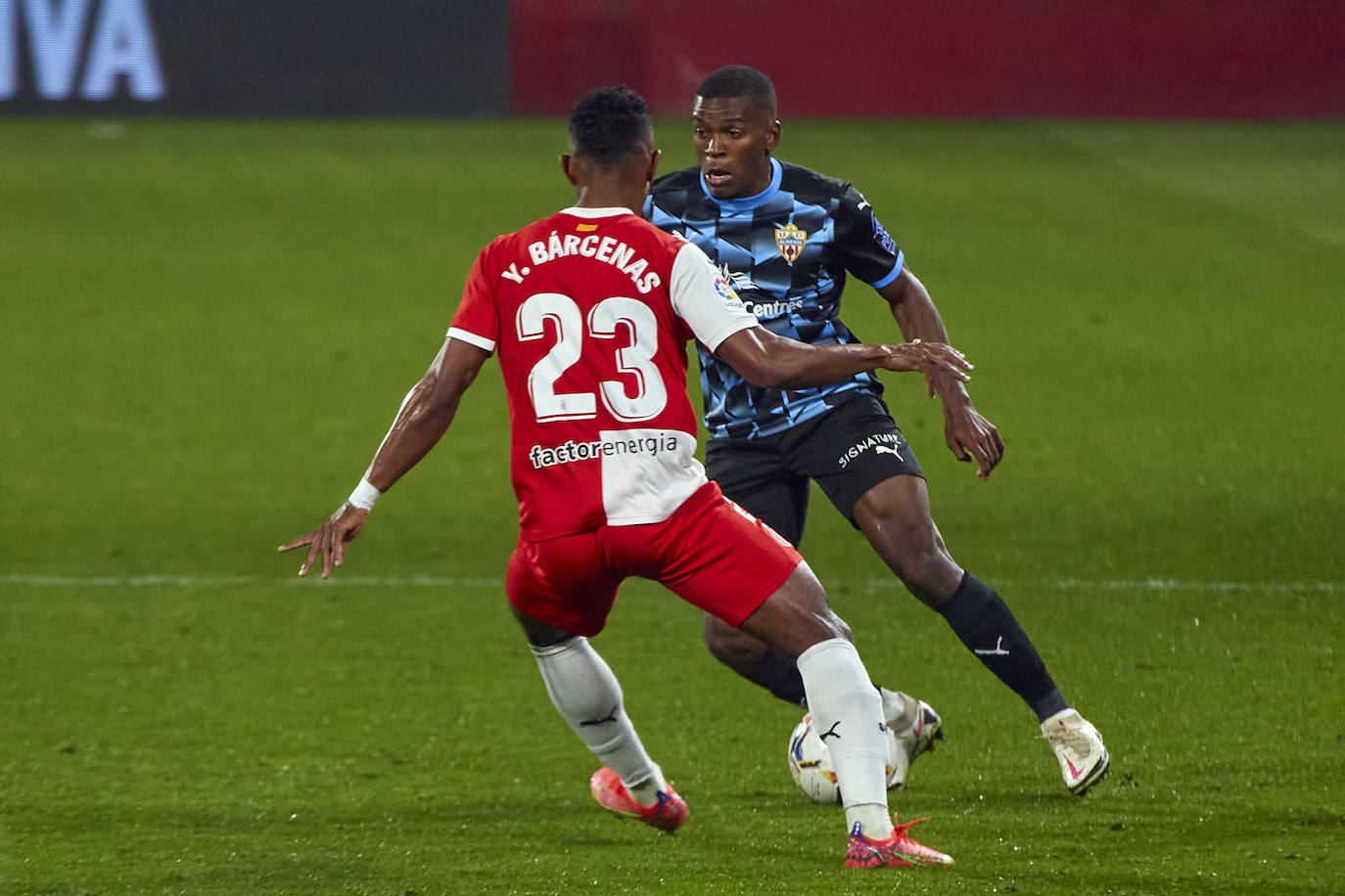 Lance del partido disputado ayer en Montilivi.