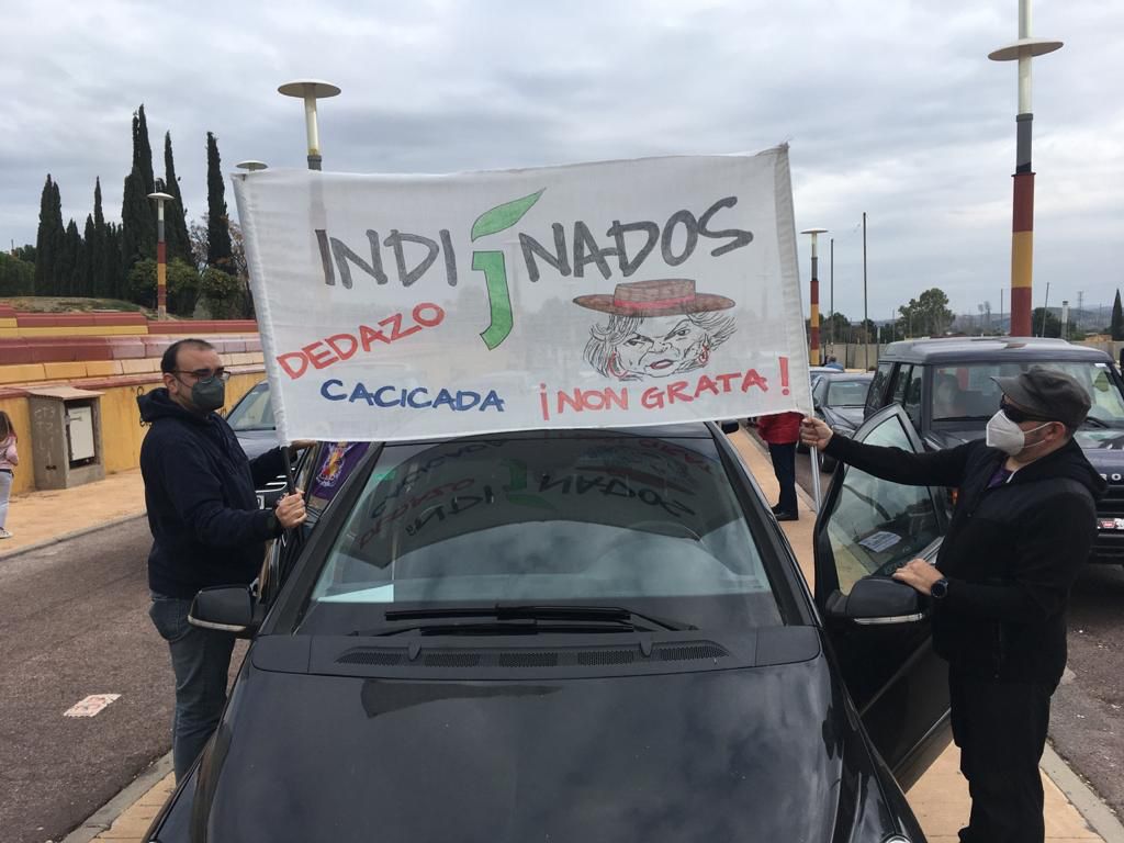 Las plataformas de la provincia convocantes expresan su malestar al no dejarles parar en Santa Elena, lo que habría cortado el tráfico en la A-4