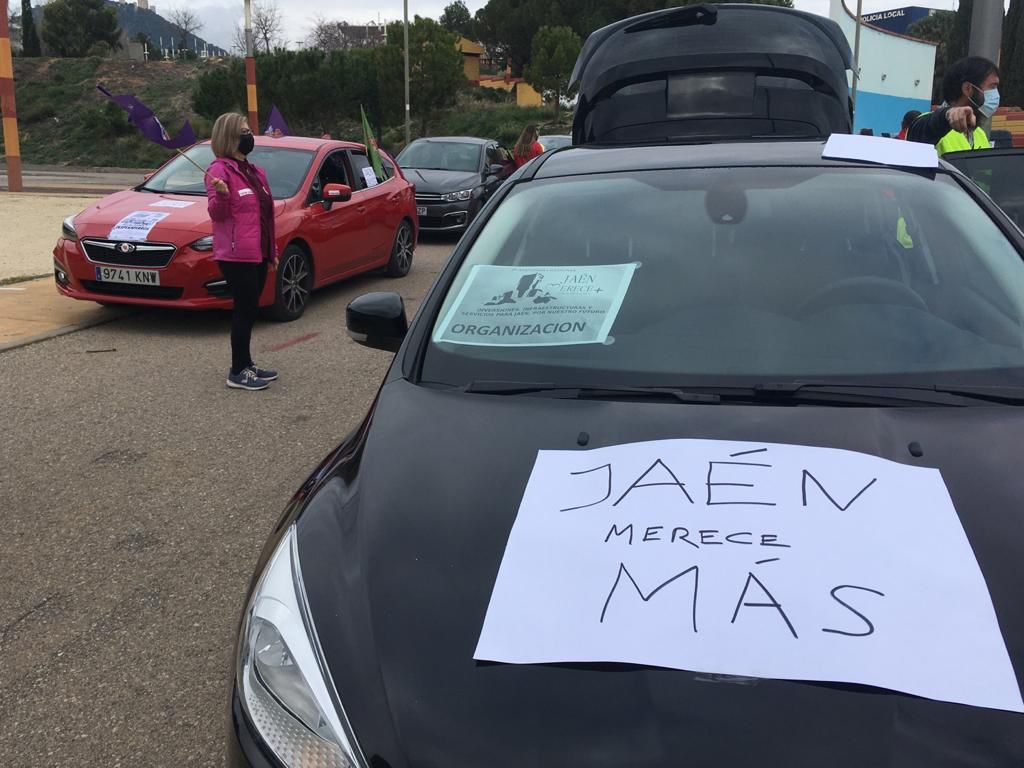 Las plataformas de la provincia convocantes expresan su malestar al no dejarles parar en Santa Elena, lo que habría cortado el tráfico en la A-4