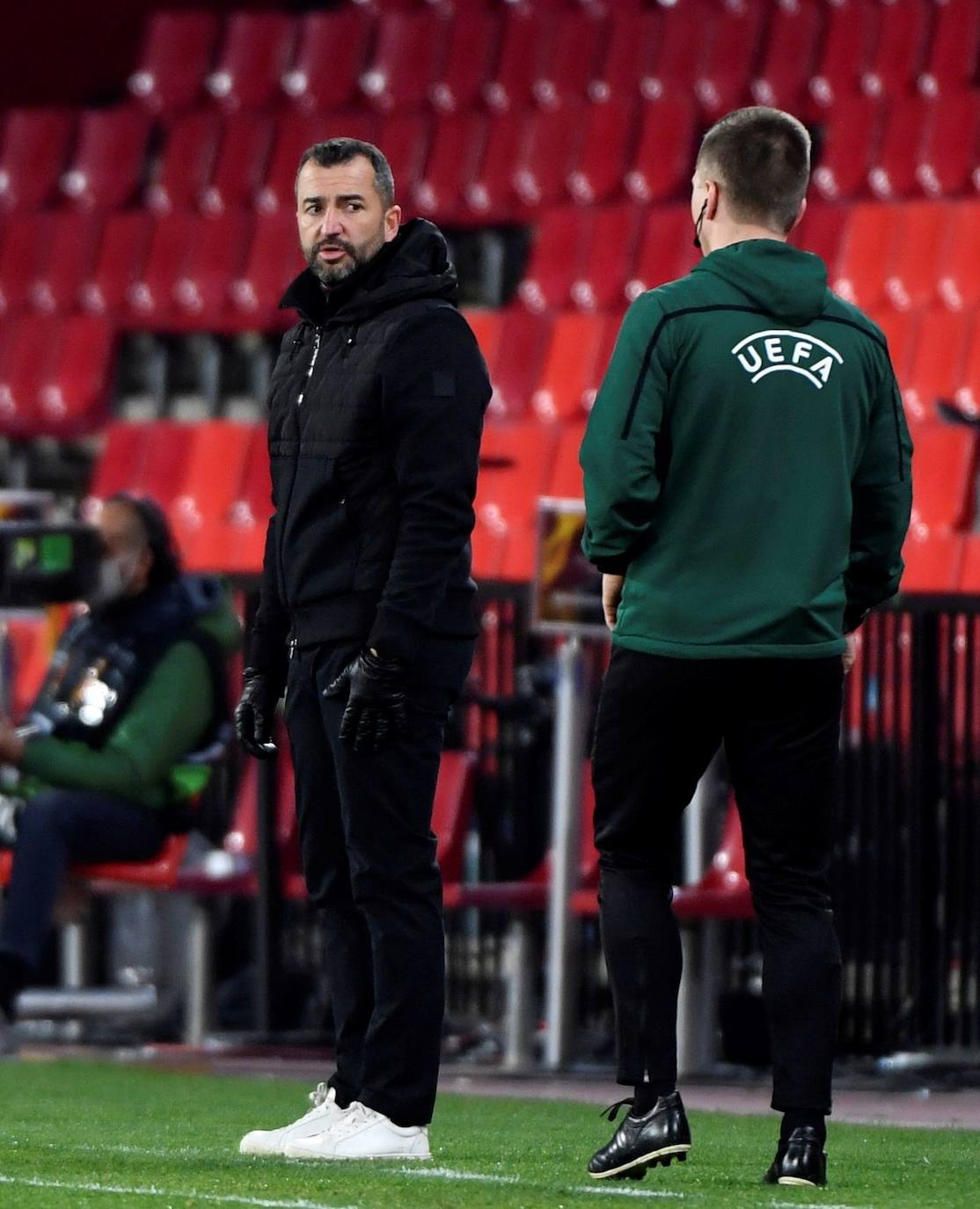 Fotos: Las mejores imágenes del partido Granada-Molde de Europa League