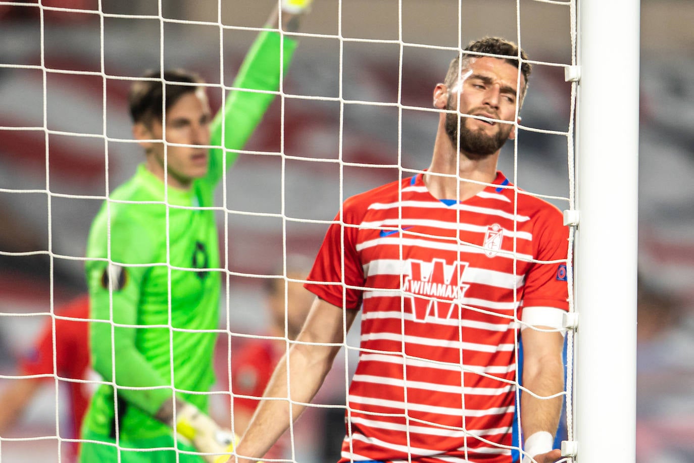 Fotos: Las mejores imágenes del partido Granada-Molde de Europa League