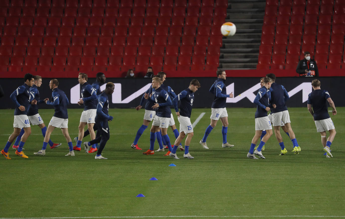 Fotos: Las mejores imágenes del partido Granada-Molde de Europa League