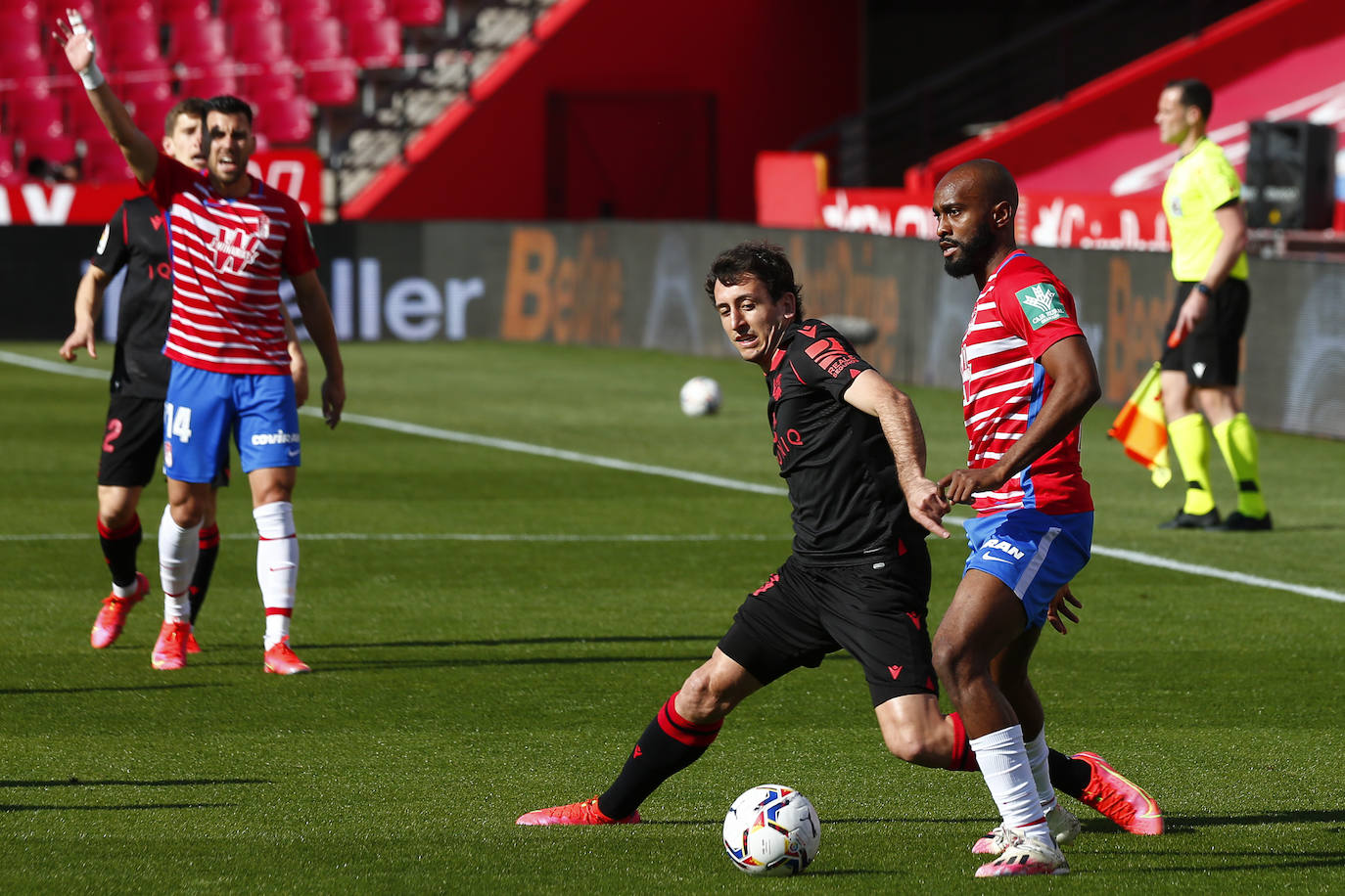 Fotos: Las mejores imágenes del Granada CF - Real Sociedad