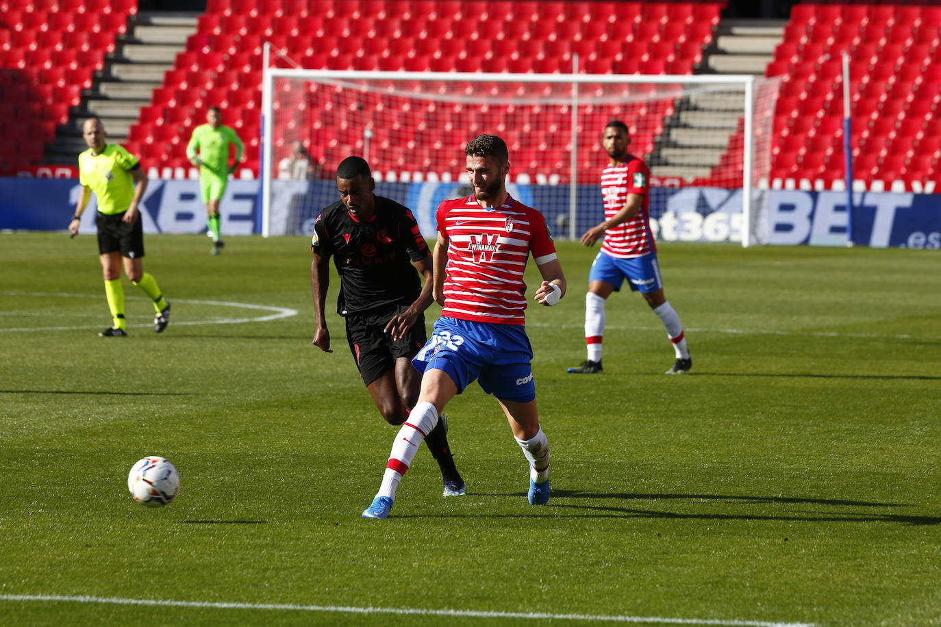 Fotos: Las mejores imágenes del Granada CF - Real Sociedad