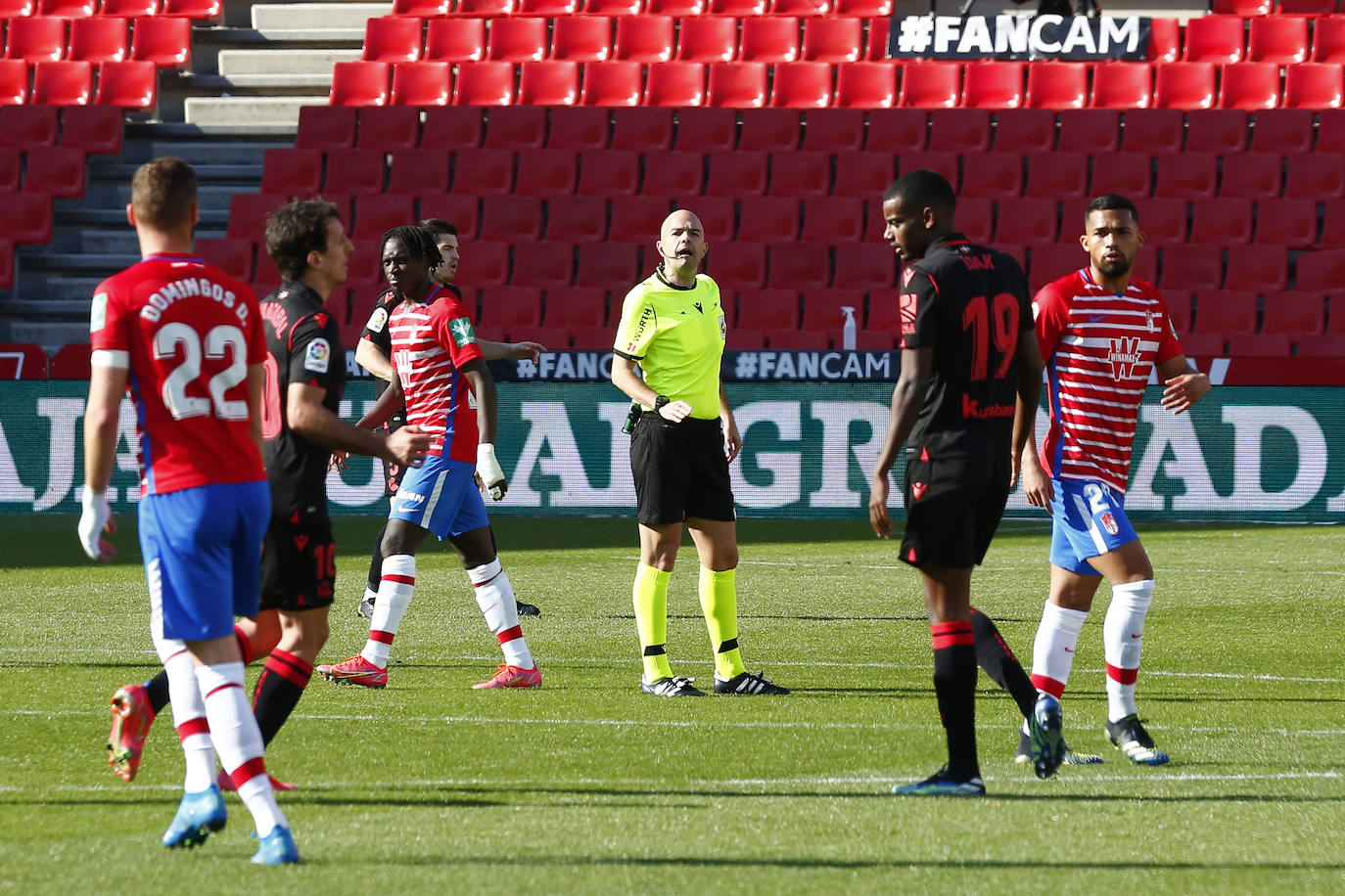 Fotos: Las mejores imágenes del Granada CF - Real Sociedad