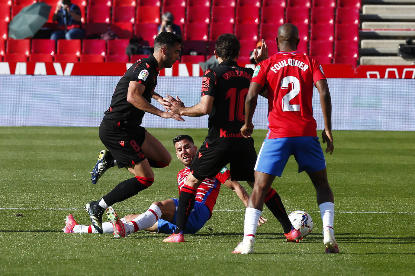 Fotos: Las mejores imágenes del Granada CF - Real Sociedad