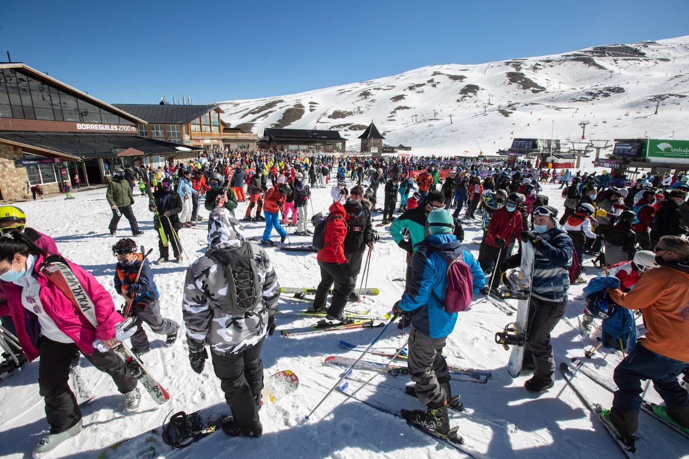 La ocupación hotelera en la estación de esquí se queda bajo mínimos entre semana en un 15% y el sábado y el domingo llega hasta un 30%