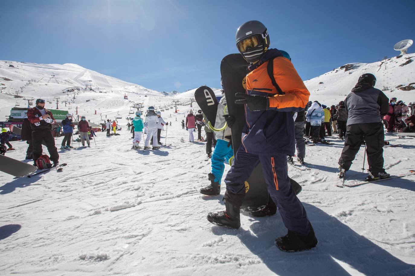 La ocupación hotelera en la estación de esquí se queda bajo mínimos entre semana en un 15% y el sábado y el domingo llega hasta un 30%