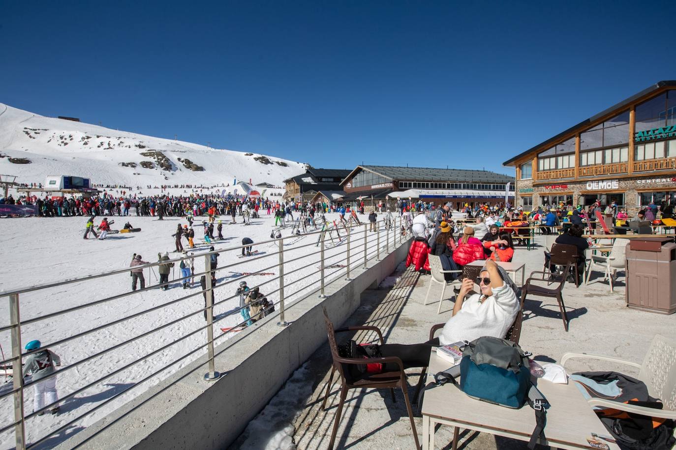 La ocupación hotelera en la estación de esquí se queda bajo mínimos entre semana en un 15% y el sábado y el domingo llega hasta un 30%